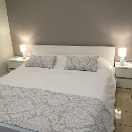 Sun Villa Chambre Chez L Habitant サン＝ドニ エクステリア 写真